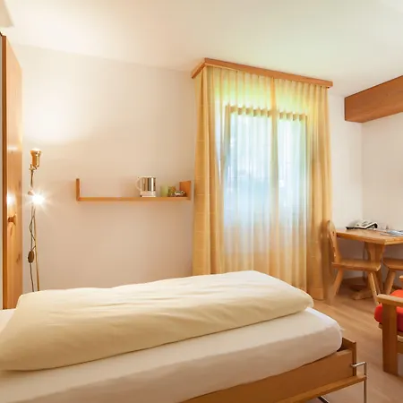 奇萨塞莱酒店 3*