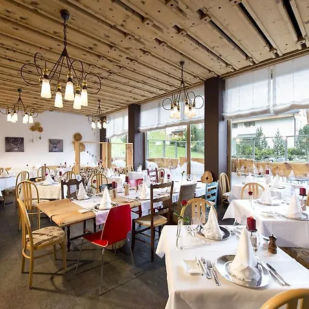 Chesa Surlej Otel