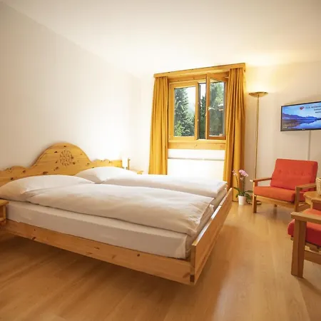 奇萨塞莱酒店 3* 席尔瓦普拉纳