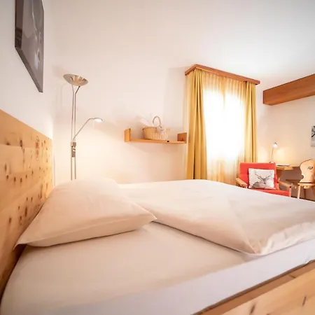 Chesa Surlej Otel