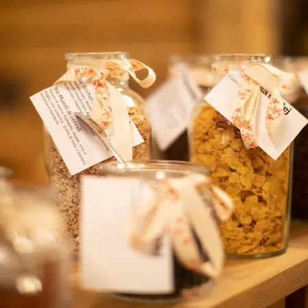 奇萨塞莱酒店 3*