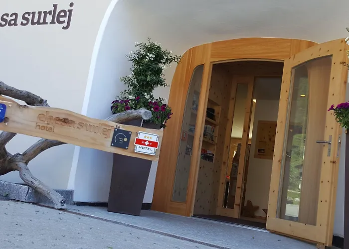 Chesa Surlej Otel 3*